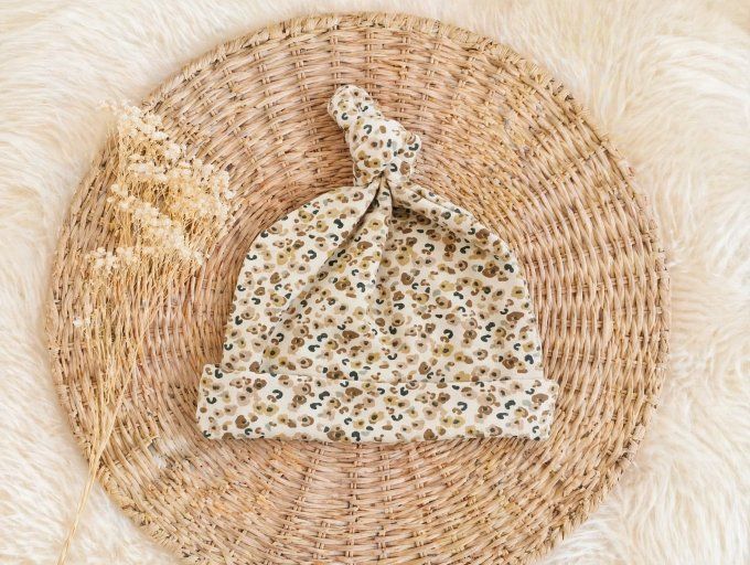 Bonnet de naissance Léopard beige